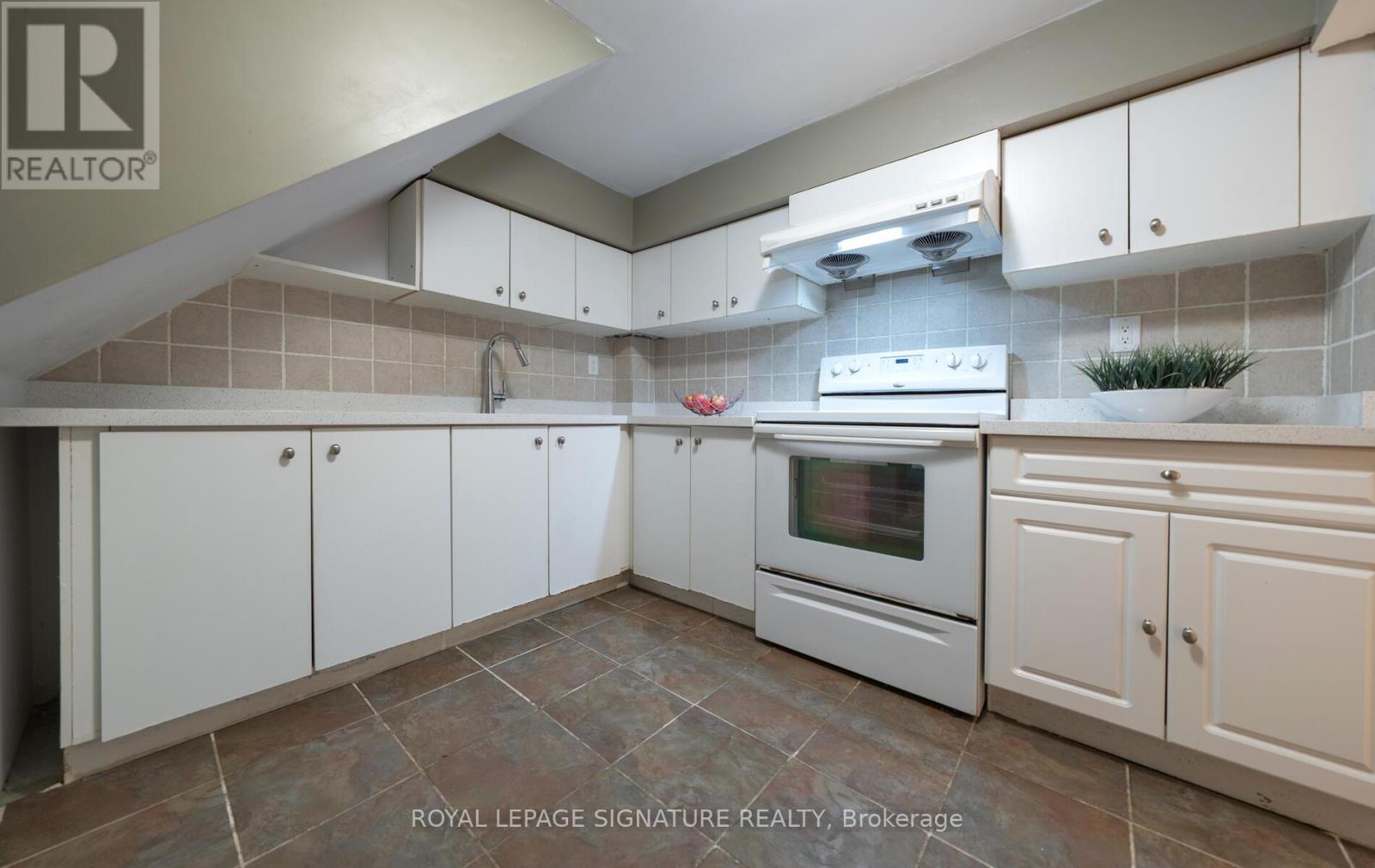 6 Deerbrook Trail, Toronto, Ontario  M1W 1V4 - Photo 41 - E12814286