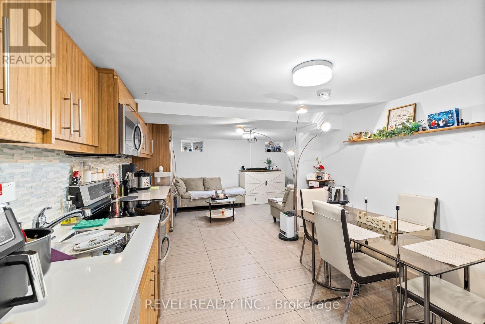 58 & 60 Queen Street S, Mississauga, Ontario  L5M 1K4 - Photo 2 - W12814980