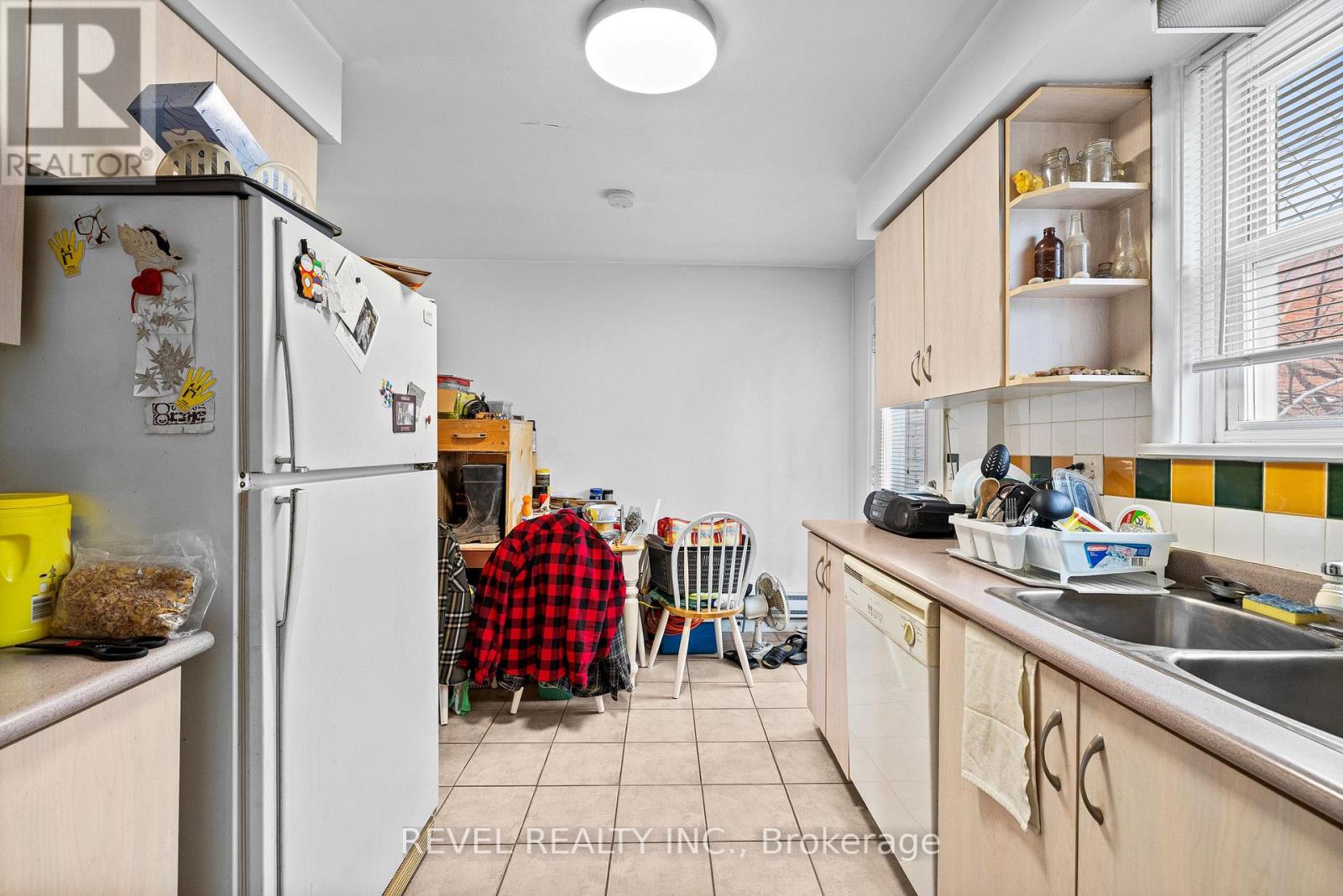 58 & 60 Queen Street S, Mississauga, Ontario  L5M 1K4 - Photo 20 - W12814980