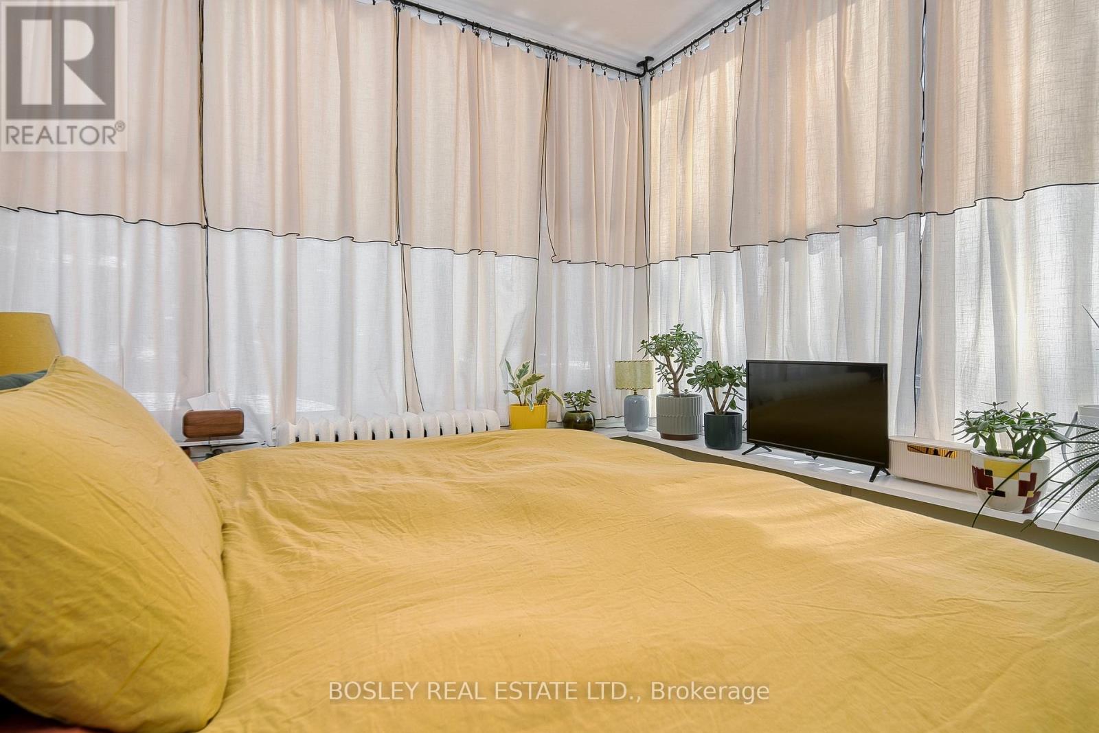 91 Indian Road, Toronto, Ontario  M6R 2V5 - Photo 41 - W12815016