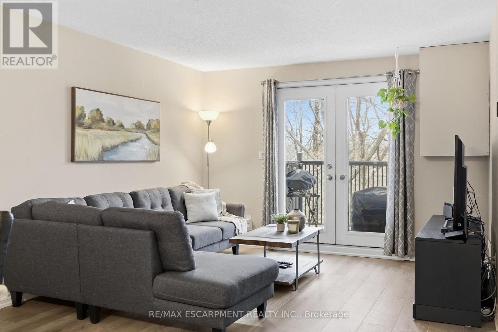 315 - 2040 Cleaver Avenue, Burlington, Ontario  L7M 4C4 - Photo 10 - W12815026