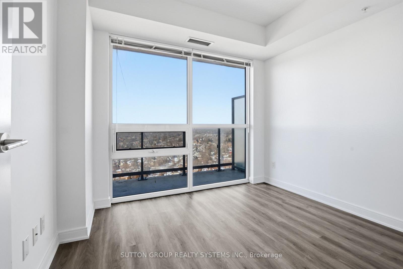 2402 - 20 Thomas Riley Road, Toronto, Ontario  M9B 1B3 - Photo 18 - W12815050