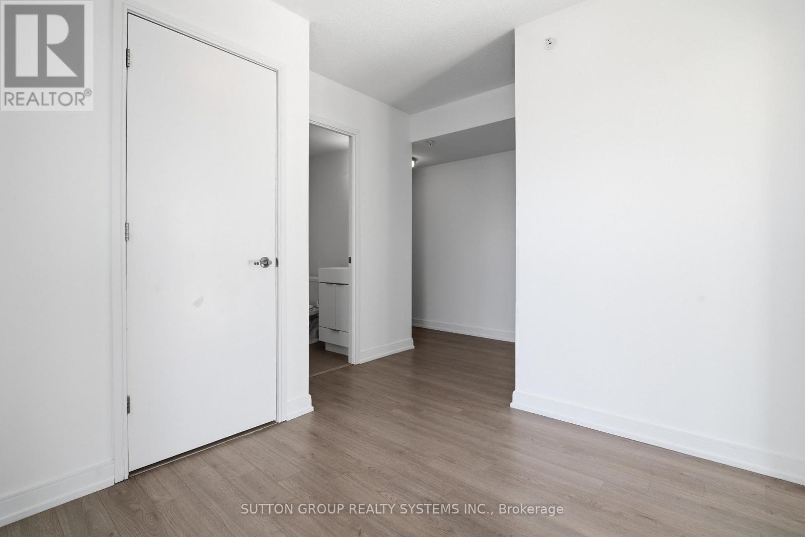 2402 - 20 Thomas Riley Road, Toronto, Ontario  M9B 1B3 - Photo 5 - W12815050