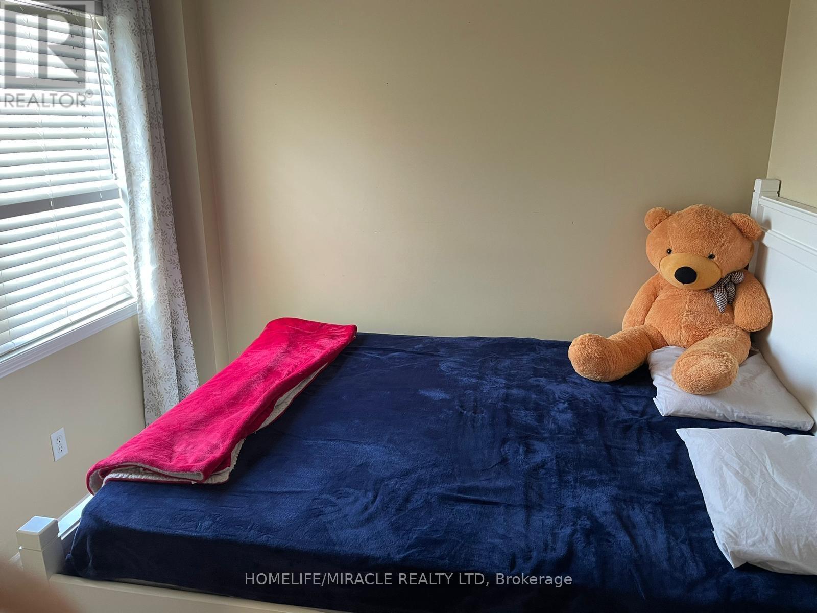 Upper - 173 Willow Park Drive, Brampton, Ontario  L6R 2N1 - Photo 19 - W12815058