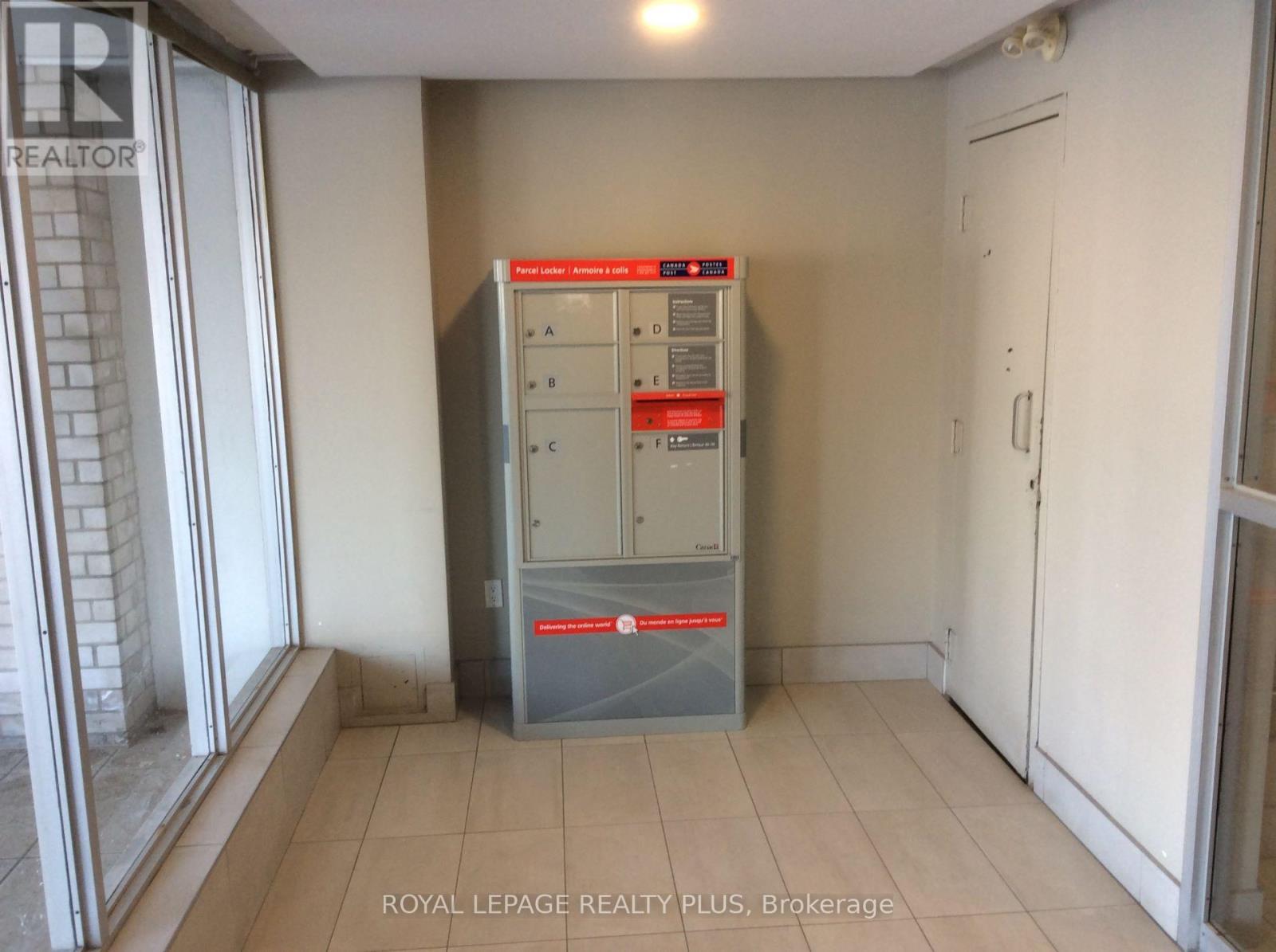 207 - 1100 Caven Street, Mississauga, Ontario  L5G 4N3 - Photo 13 - W12815072