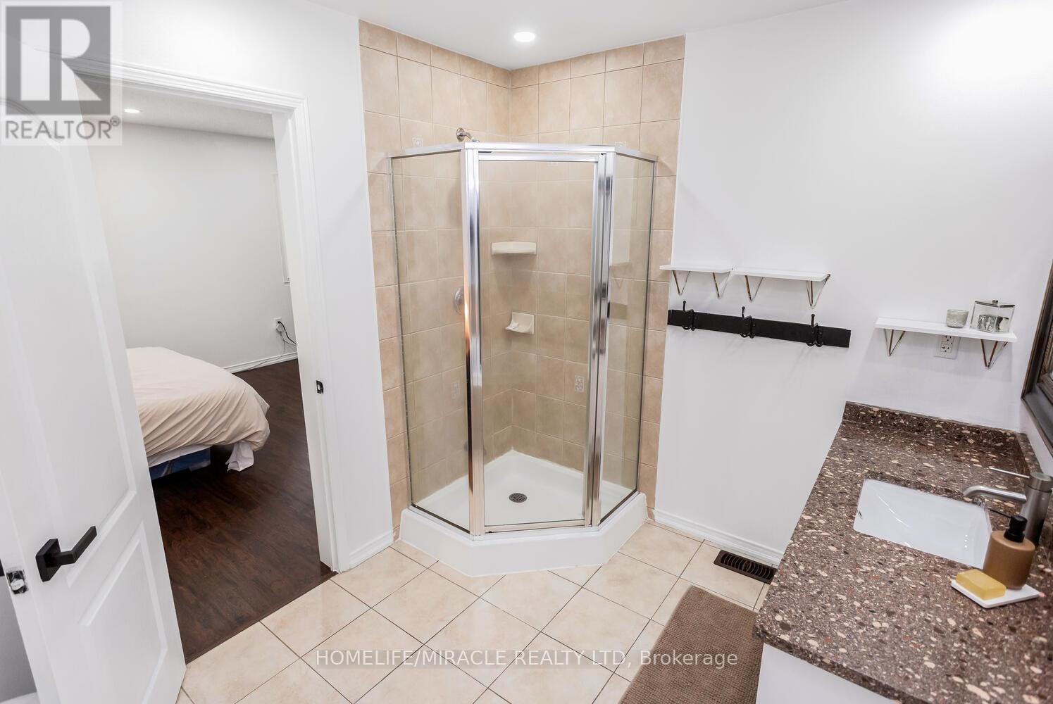 58 - 745 Farmstead Drive, Milton, Ontario  L9T 8B2 - Photo 31 - W12815078