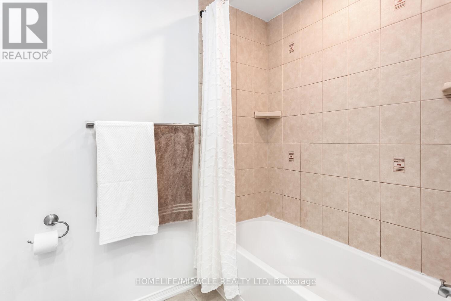 58 - 745 Farmstead Drive, Milton, Ontario  L9T 8B2 - Photo 36 - W12815078