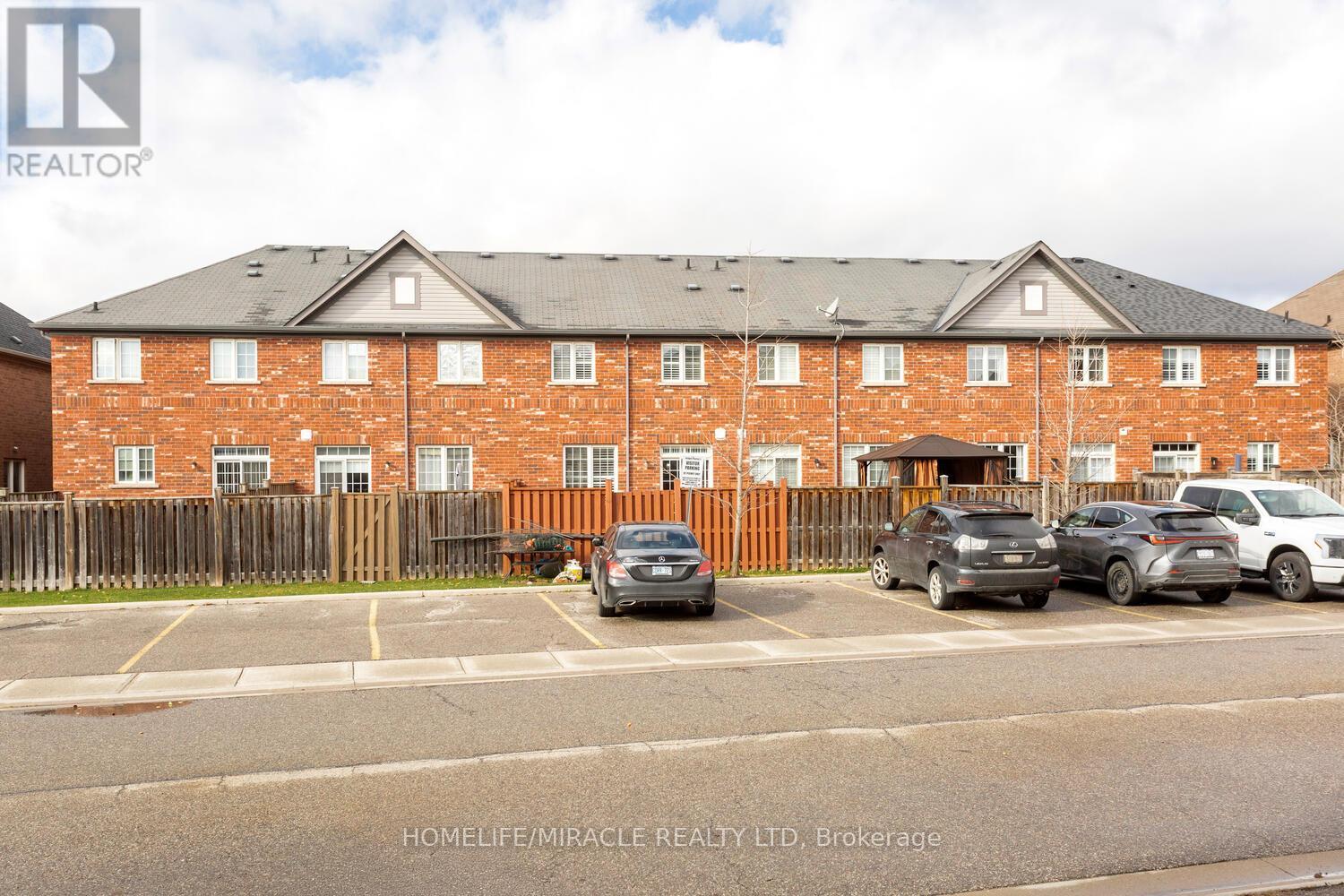 58 - 745 Farmstead Drive, Milton, Ontario  L9T 8B2 - Photo 49 - W12815078