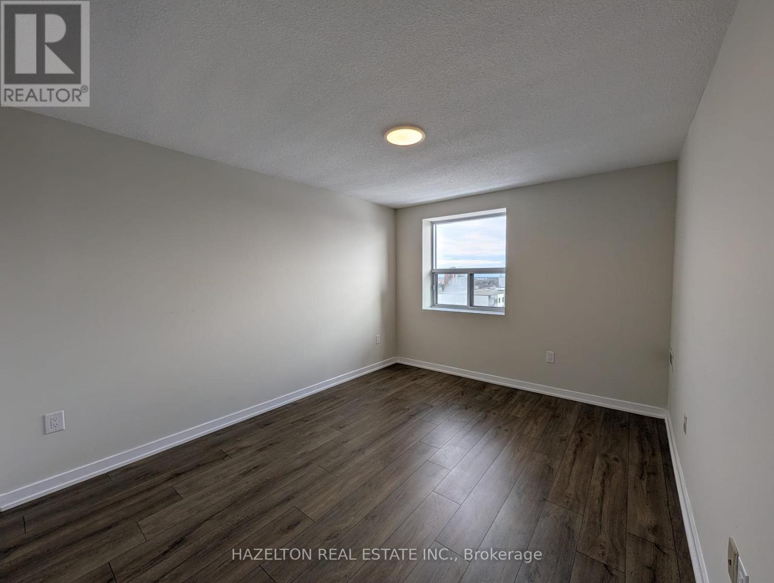 1012 - 6719 Glen Erin Drive, Mississauga, Ontario  L5N 3S6 - Photo 11 - W12815114