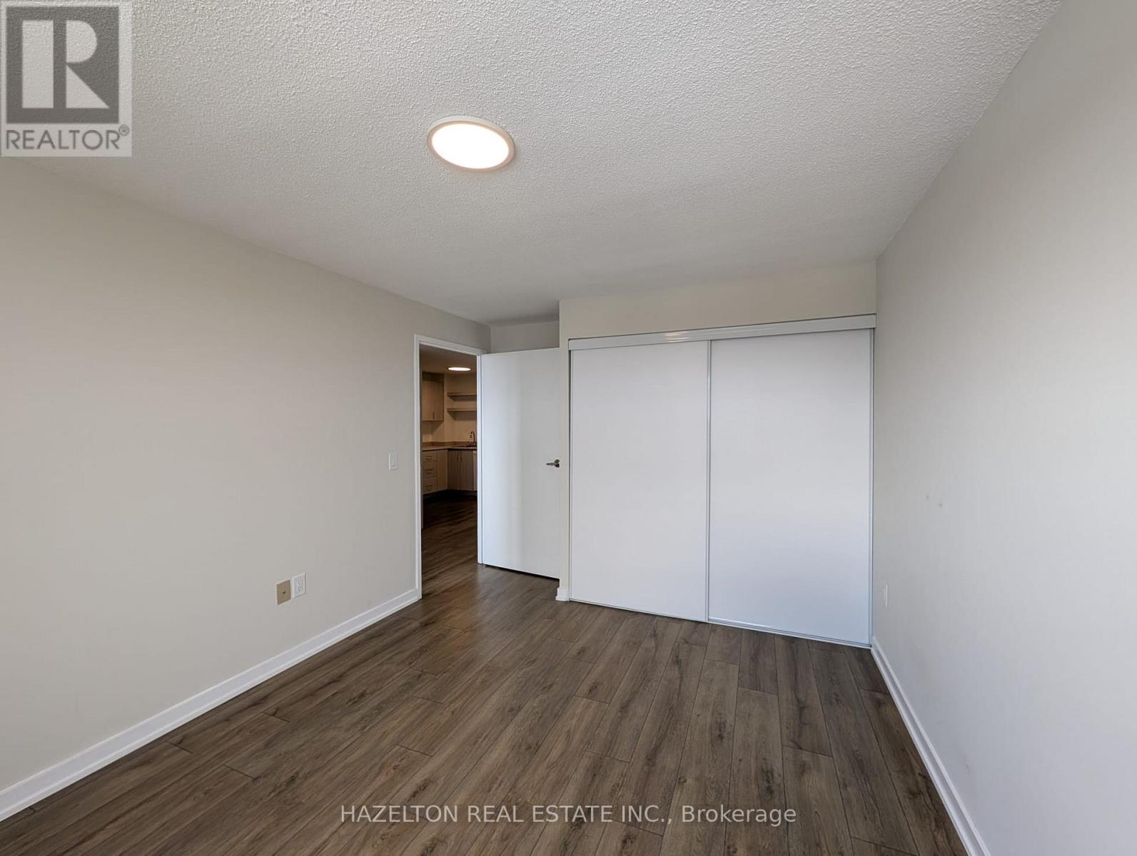 1012 - 6719 Glen Erin Drive, Mississauga, Ontario  L5N 3S6 - Photo 12 - W12815114