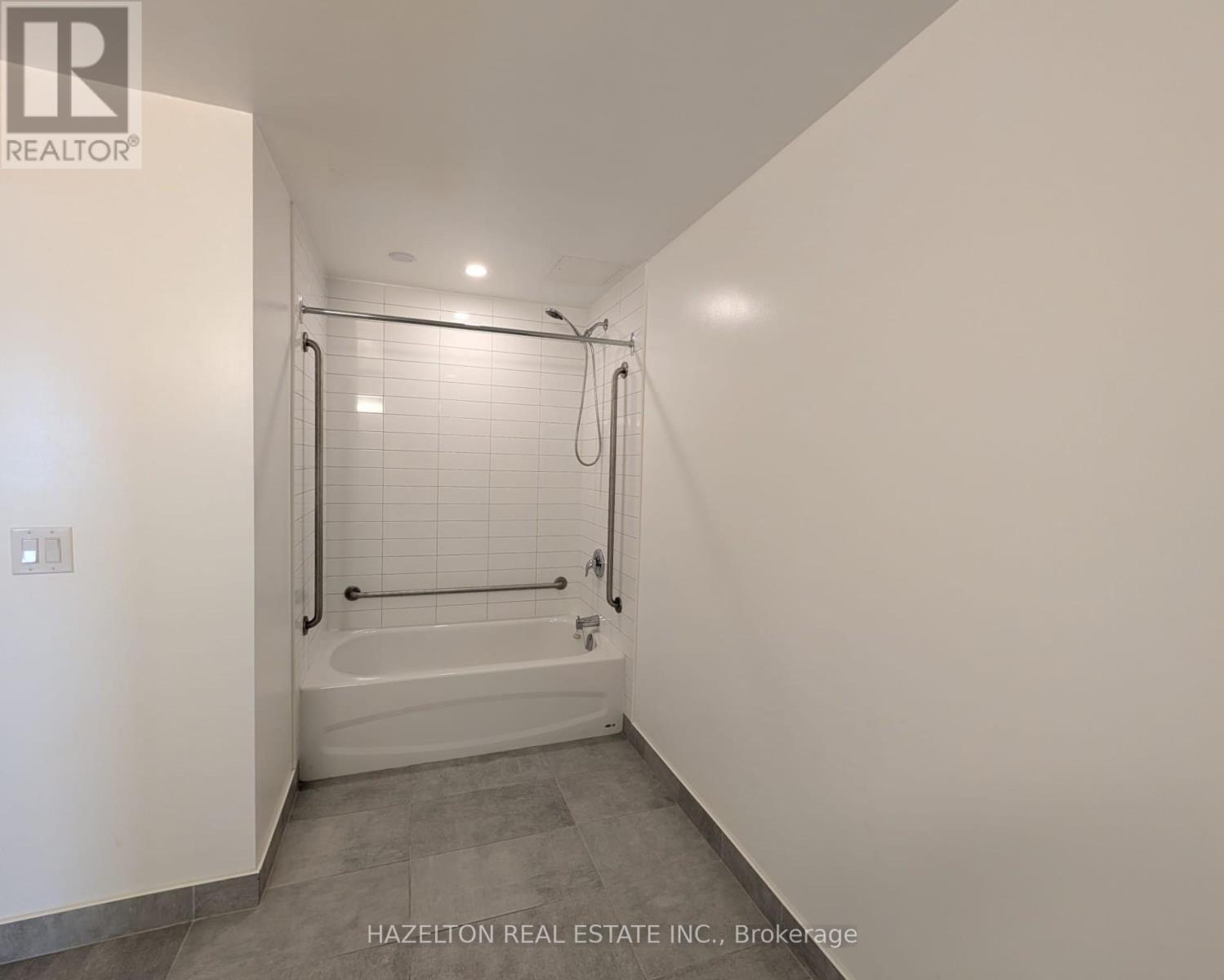 1012 - 6719 Glen Erin Drive, Mississauga, Ontario  L5N 3S6 - Photo 15 - W12815114