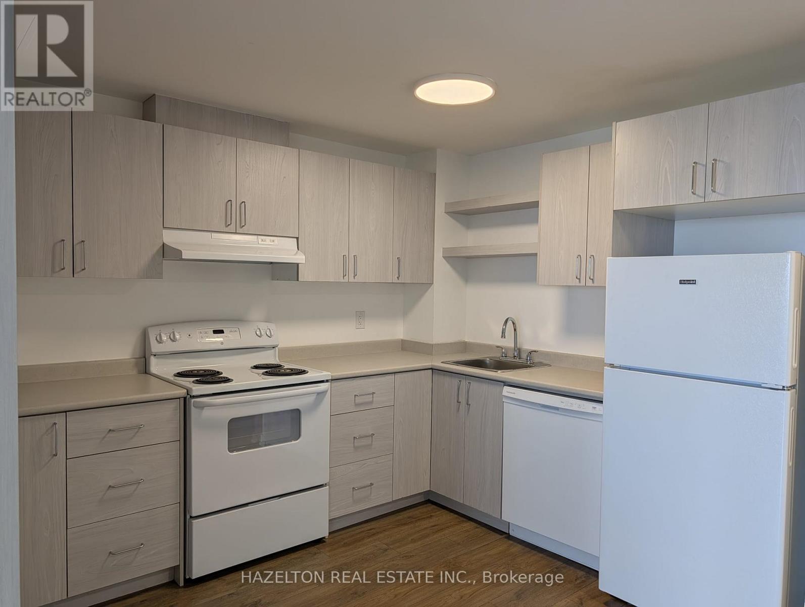 1012 - 6719 Glen Erin Drive, Mississauga, Ontario  L5N 3S6 - Photo 5 - W12815114