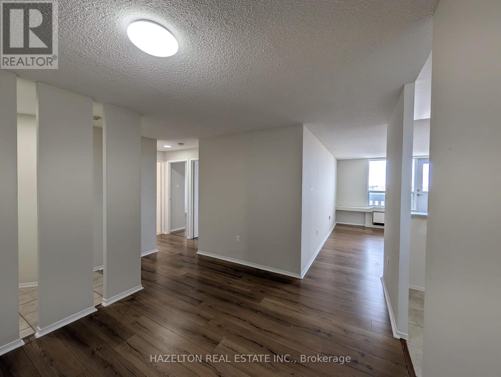 1101 - 6719 Glen Erin Drive, Mississauga, Ontario  L5N 3S6 - Photo 5 - W12815118