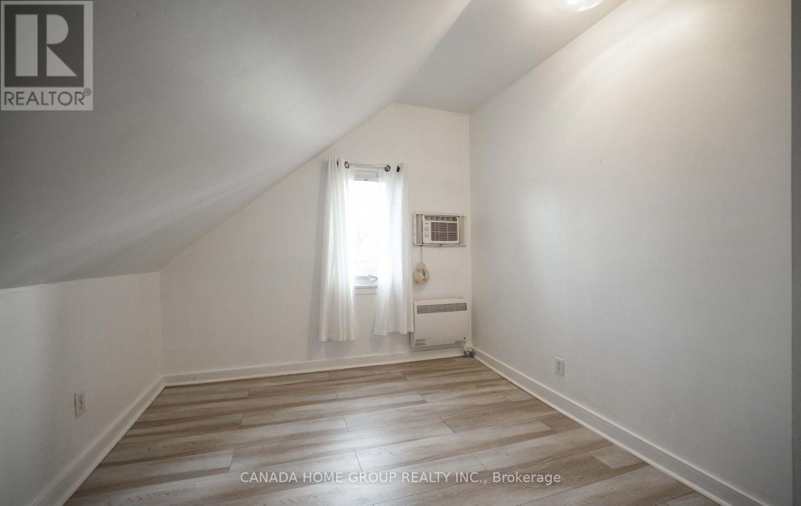 30 Main Street N, Milton, Ontario  L0P 1B0 - Photo 18 - W12815142