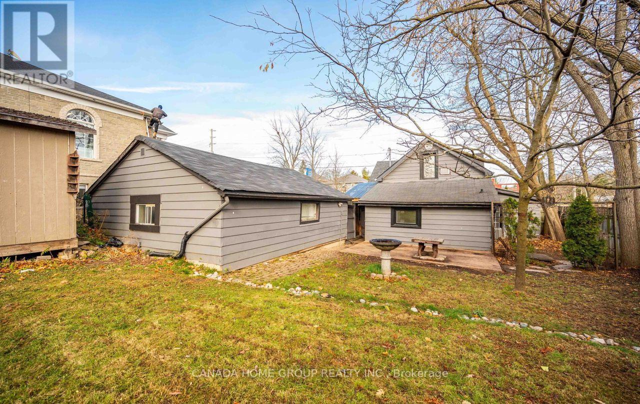 30 Main Street N, Milton, Ontario  L0P 1B0 - Photo 24 - W12815142