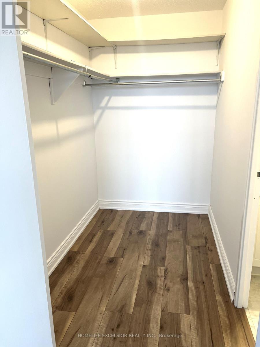 1016 - 1320 Mississauga Valley Boulevard, Mississauga, Ontario  L5A 3R6 - Photo 23 - W12815160