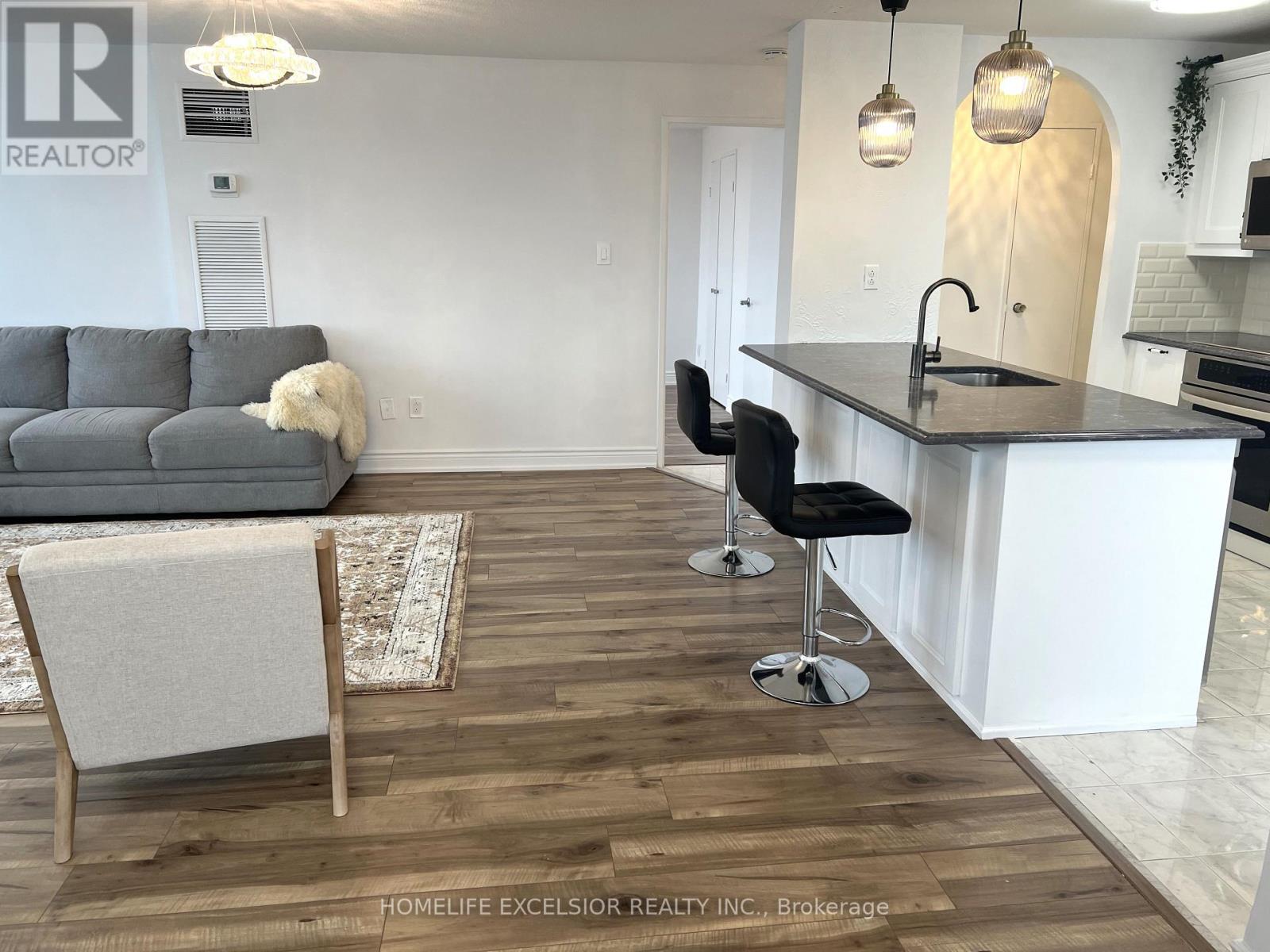 1016 - 1320 Mississauga Valley Boulevard, Mississauga, Ontario  L5A 3R6 - Photo 9 - W12815160