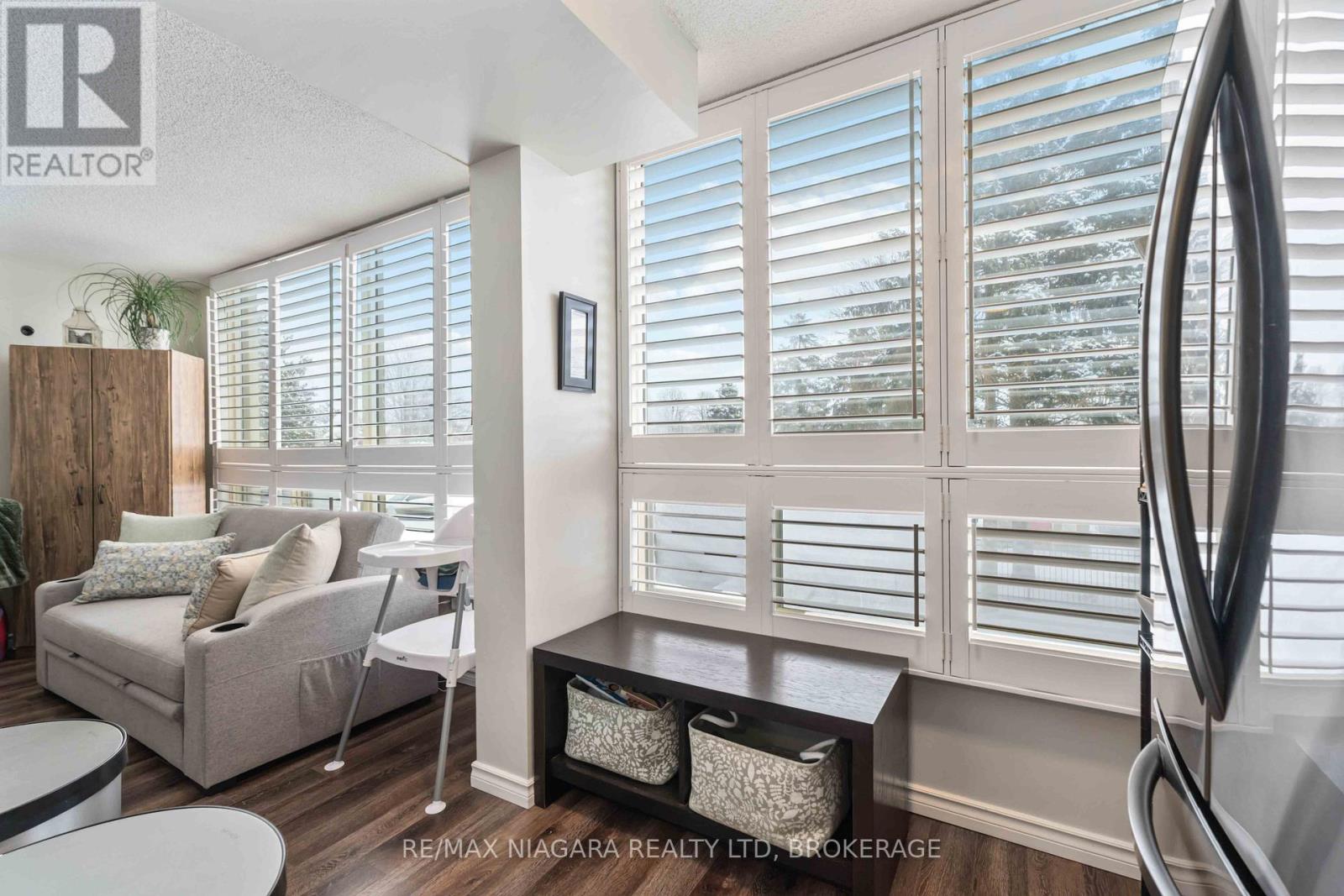 210 - 5100 Dorchester Road, Niagara Falls, Ontario  L2E 7H4 - Photo 10 - X12800176