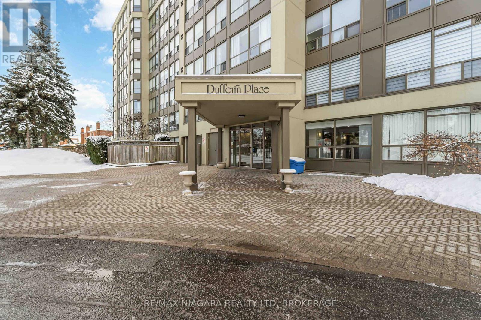 210 - 5100 Dorchester Road, Niagara Falls, Ontario  L2E 7H4 - Photo 2 - X12800176