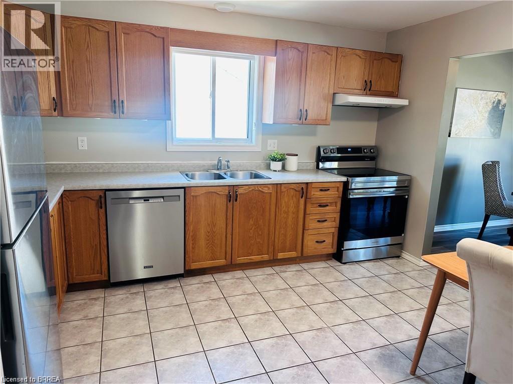 5 Cork Crescent, Brantford, Ontario  N3V 1E3 - Photo 25 - 40798478