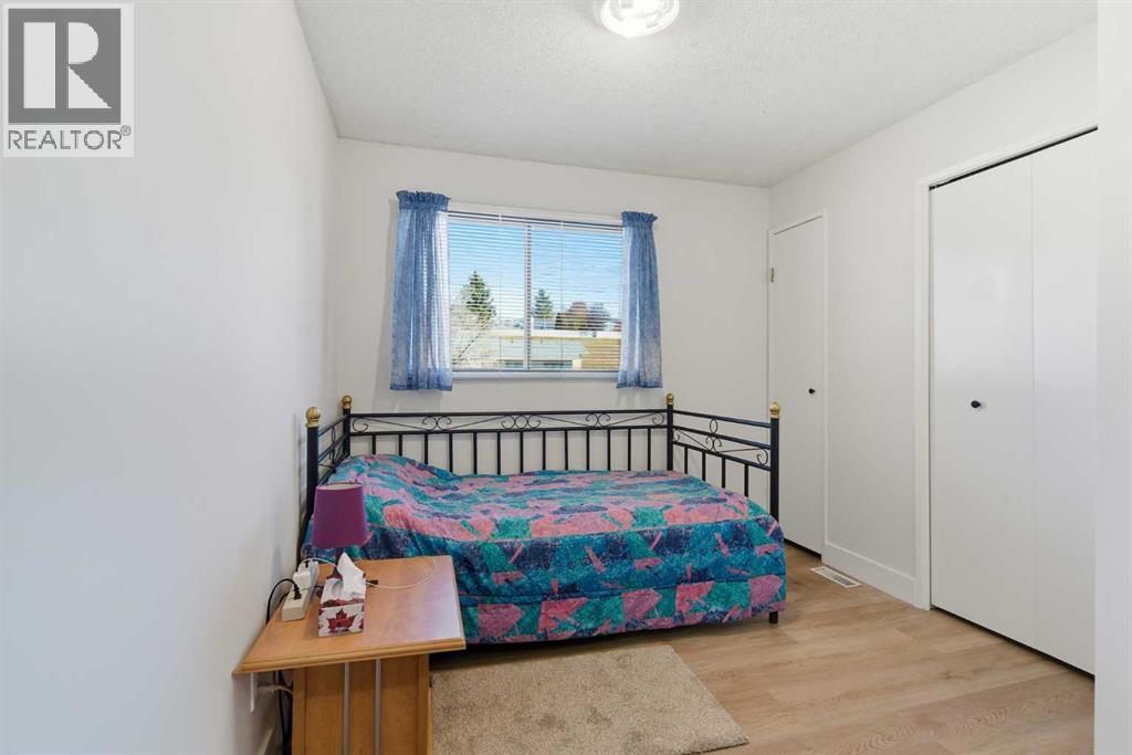 91 Deerfield Drive Se, Calgary, Alberta  T2J 6T9 - Photo 27 - A2263400