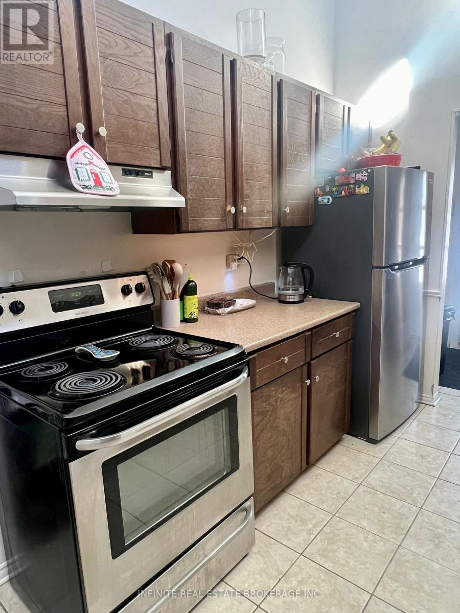 72 Tumbleweed Crescent, London South, Ontario  N6E 2N8 - Photo 7 - X12815064