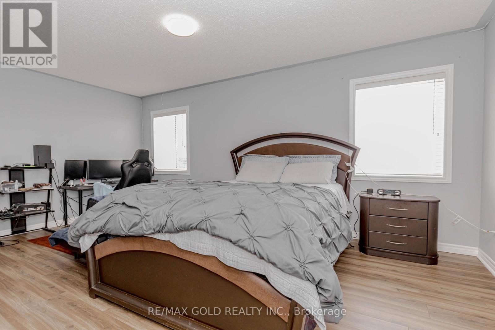 527 Wansbrough Way, Shelburne, Ontario  L9V 2S6 - Photo 13 - X12815080