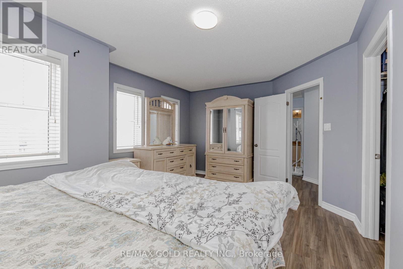 527 Wansbrough Way, Shelburne, Ontario  L9V 2S6 - Photo 24 - X12815080