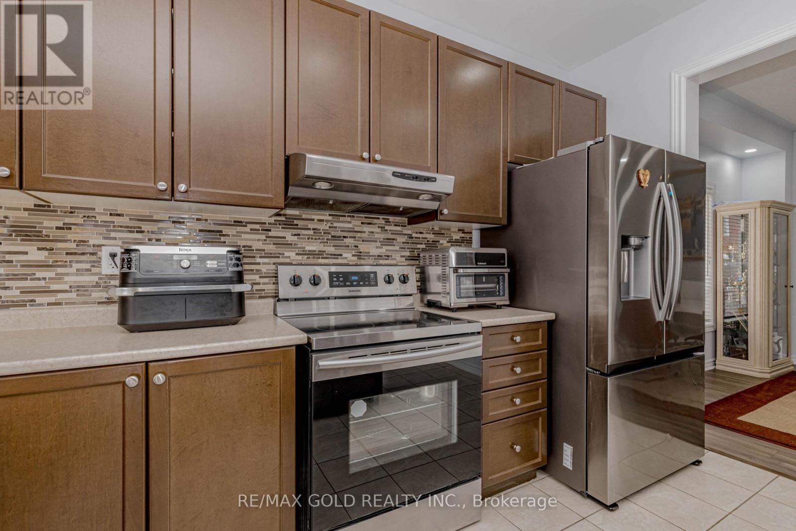 527 Wansbrough Way, Shelburne, Ontario  L9V 2S6 - Photo 9 - X12815080