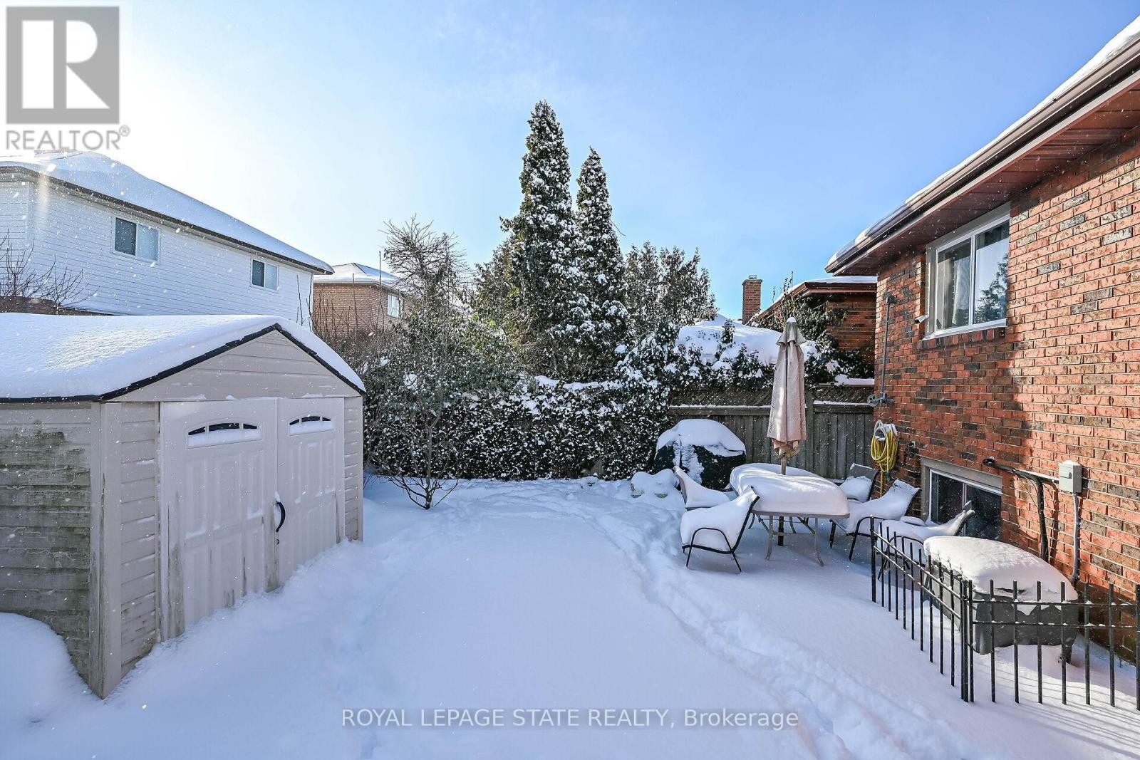 327 Eaglewood Drive, Hamilton, Ontario  L8W 1Z2 - Photo 47 - X12815124