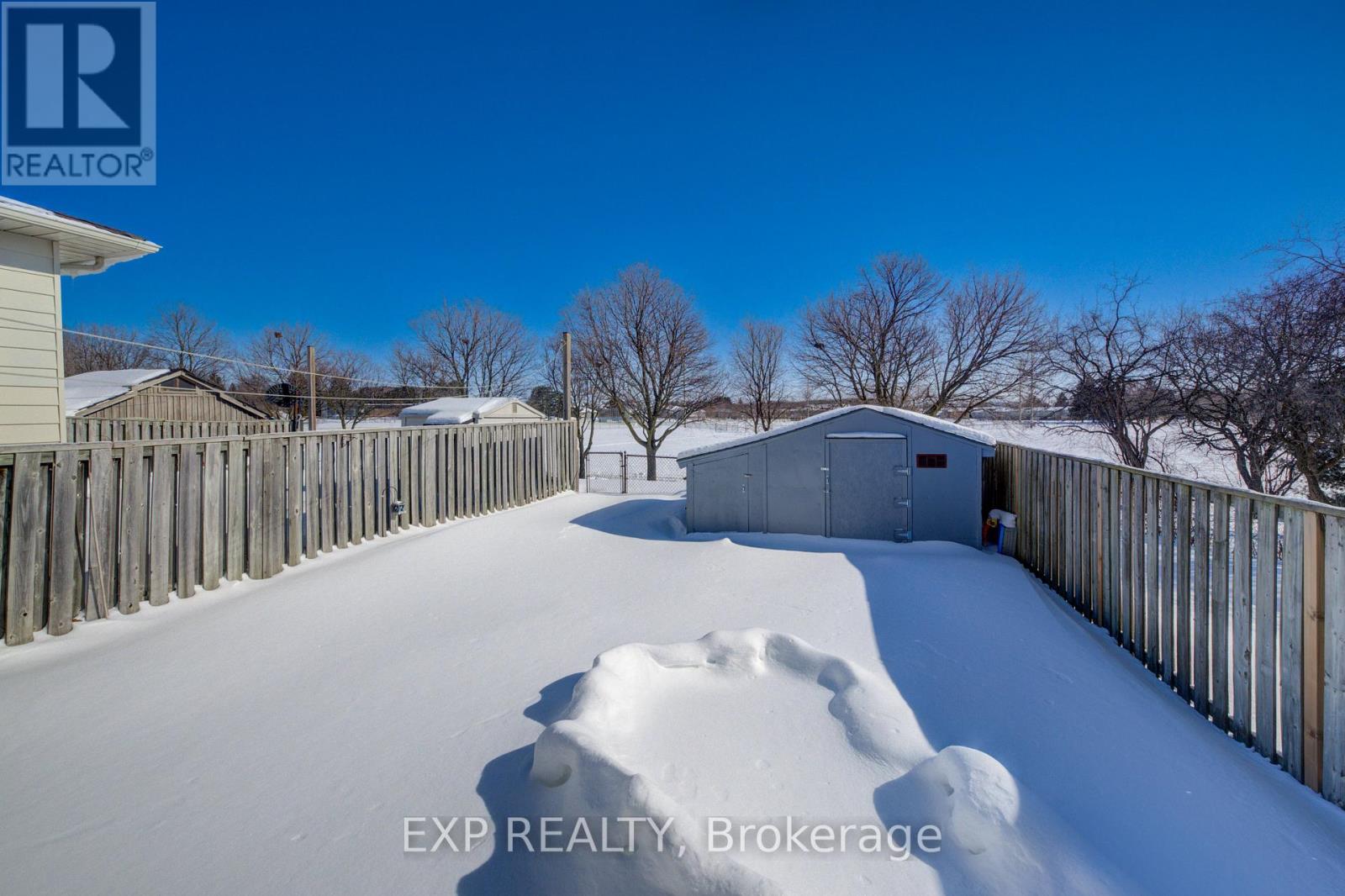 52 Uxbridge Crescent, Kitchener, Ontario  N2E 2P8 - Photo 20 - X12815144