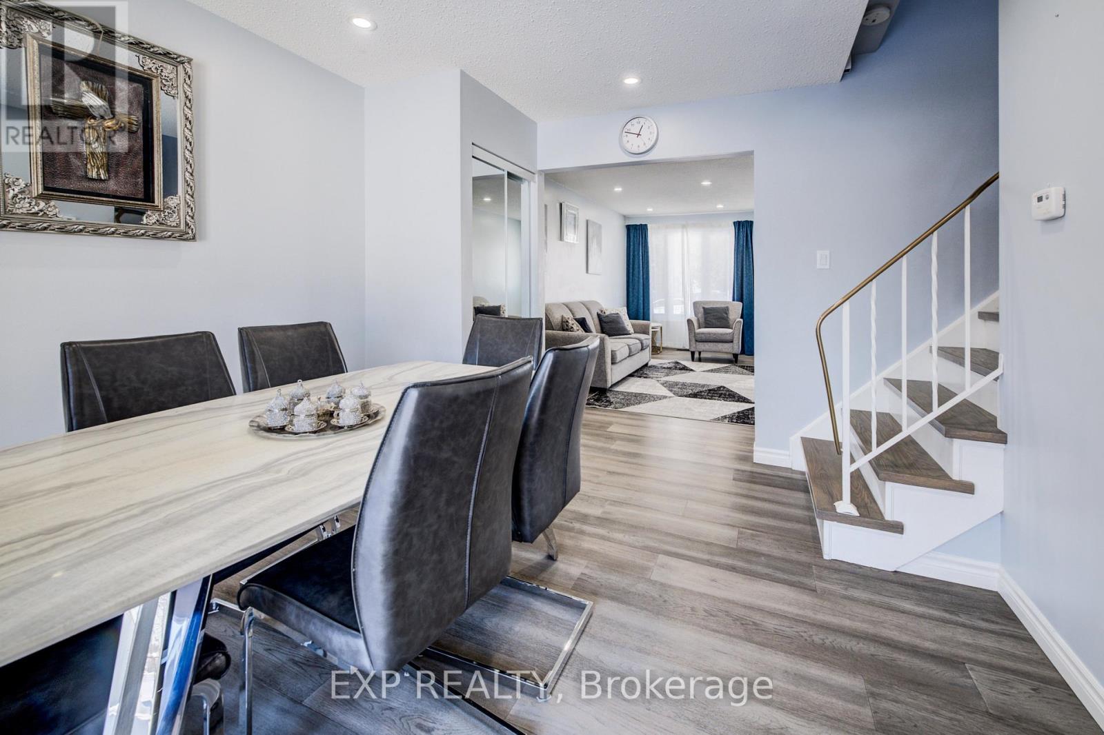 52 Uxbridge Crescent, Kitchener, Ontario  N2E 2P8 - Photo 9 - X12815144