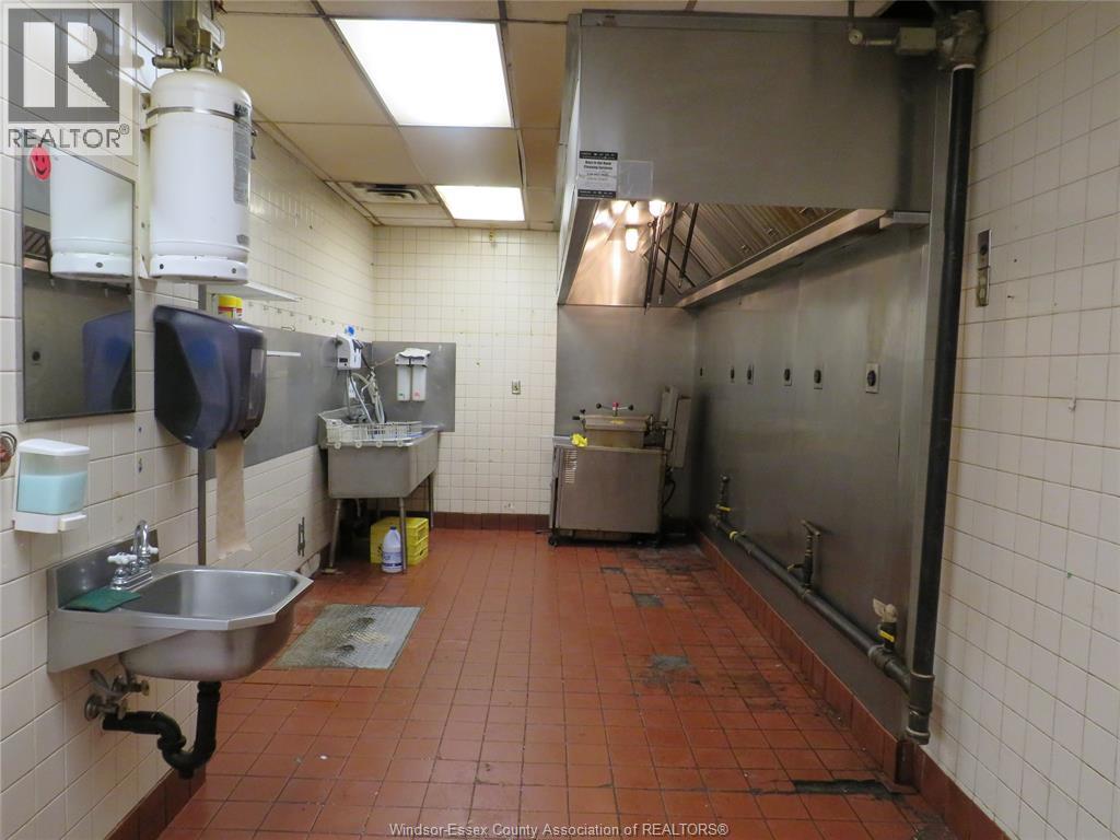 44 Main Street, Kingsville, Ontario N9Y 1A1 - Photo 9 - 26003837