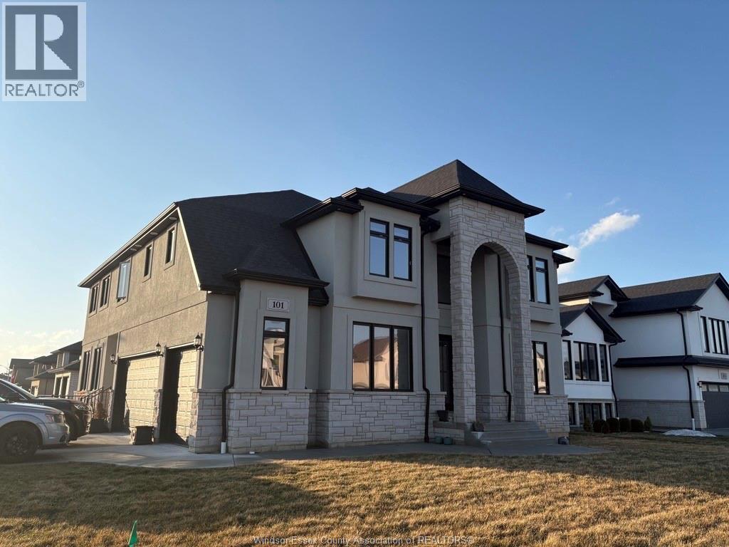 MLS# 26003873: 101 BONNET Unit# UPPER, Amherstburg, Canada