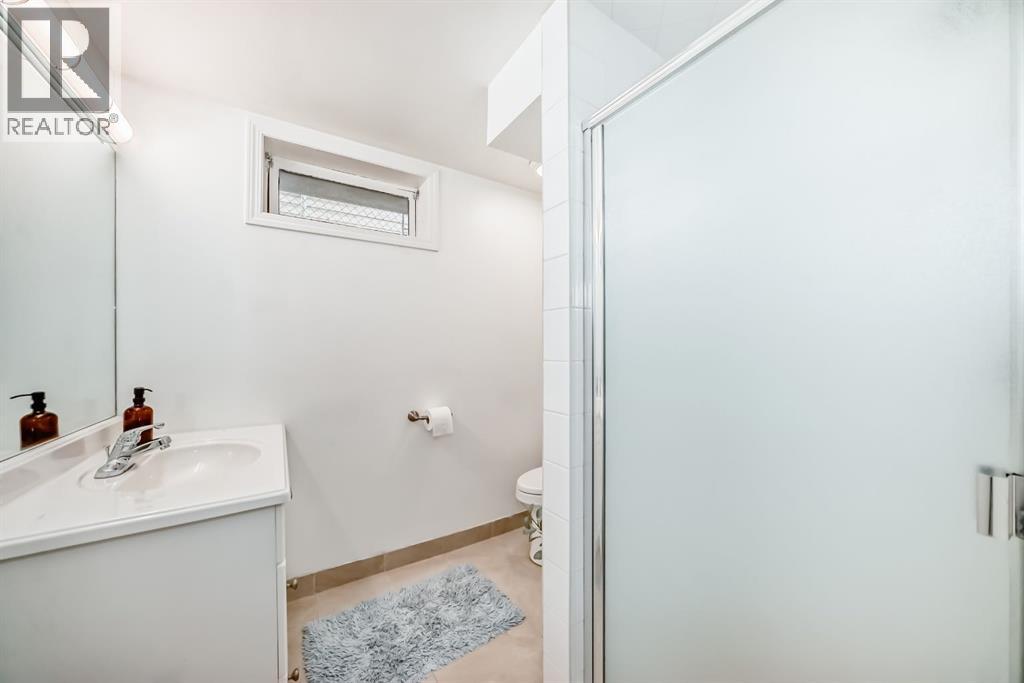 208 Woodbine Boulevard Sw, Calgary, Alberta  T2W 4K5 - Photo 37 - A2288115