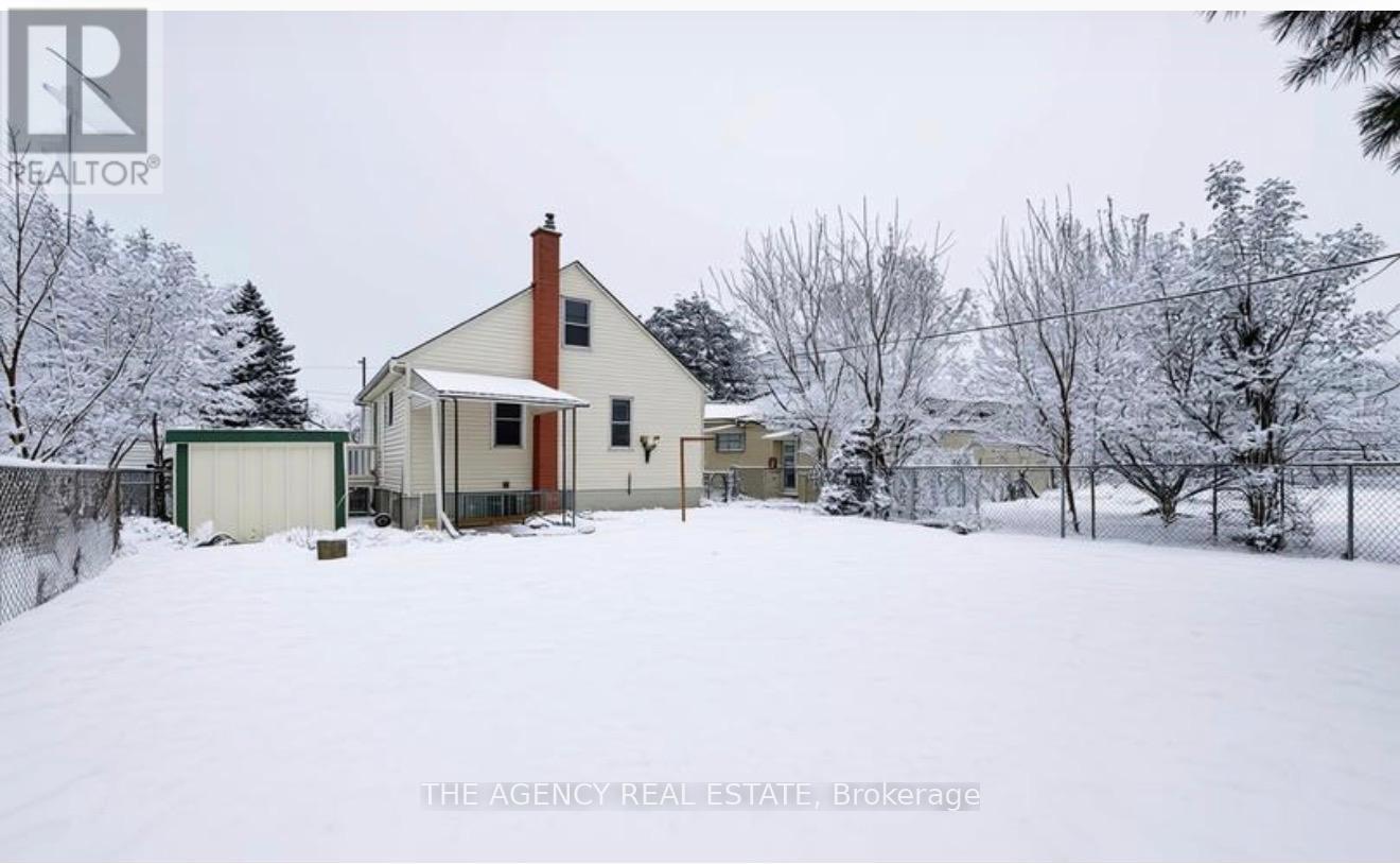 Photo 19 of 19 for 489 Salisbury Street