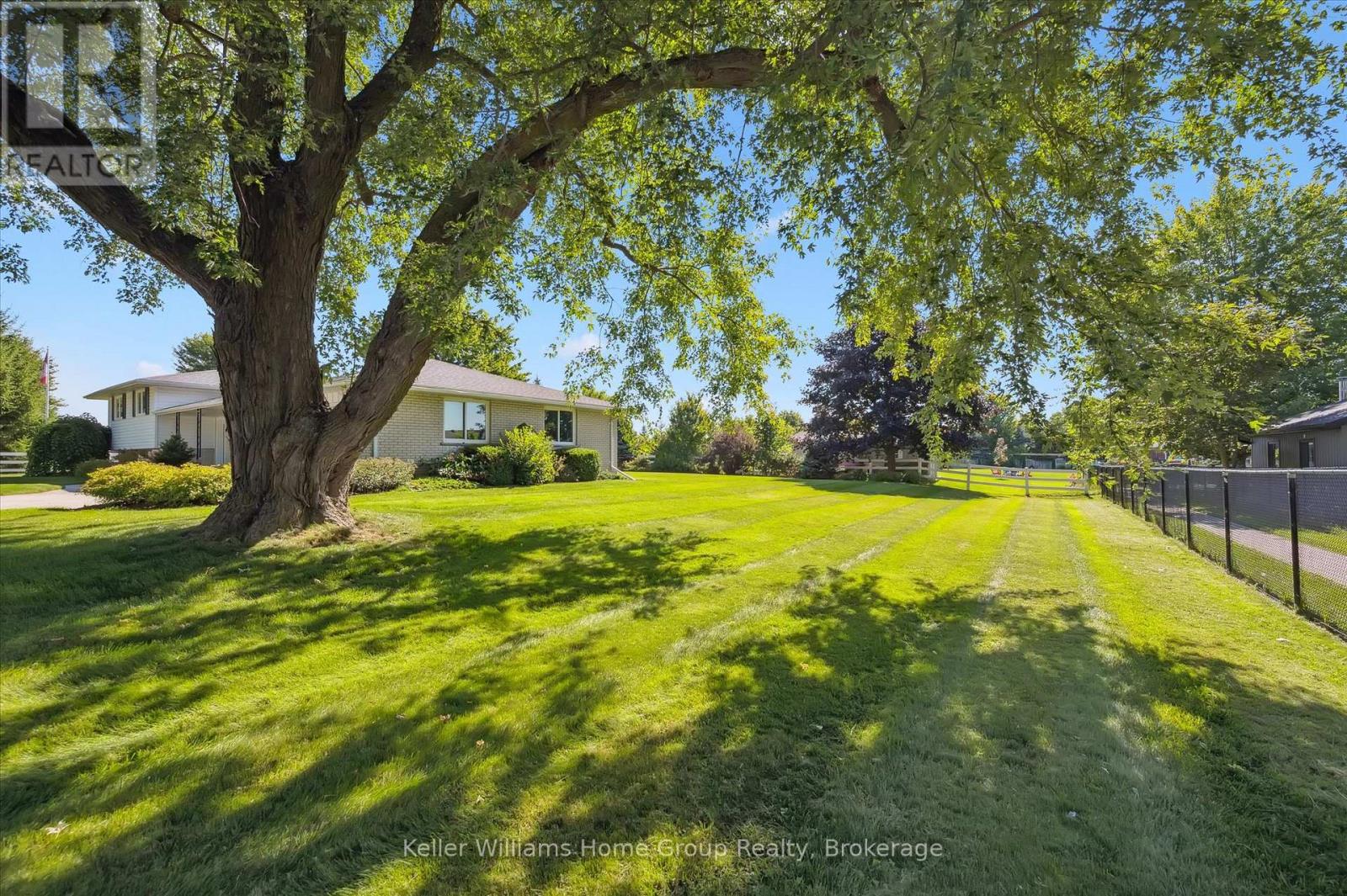 27 Peel Street E, Mapleton, Ontario  N0B 1A0 - Photo 40 - X12815248