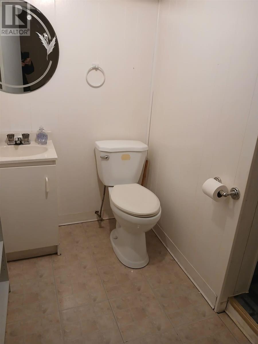 21 Bracken Pl, Elliot Lake, Ontario  P5A 1L5 - Photo 20 - SM260259