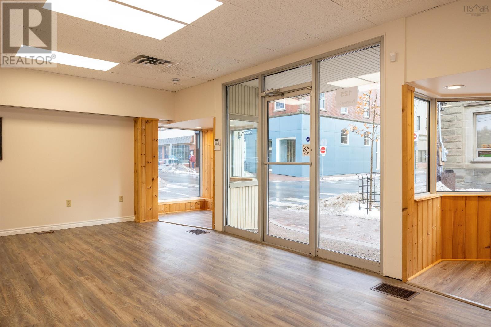 125 Provost Street, New Glasgow, Nova Scotia  B2H 2P6 - Photo 3 - 202529419