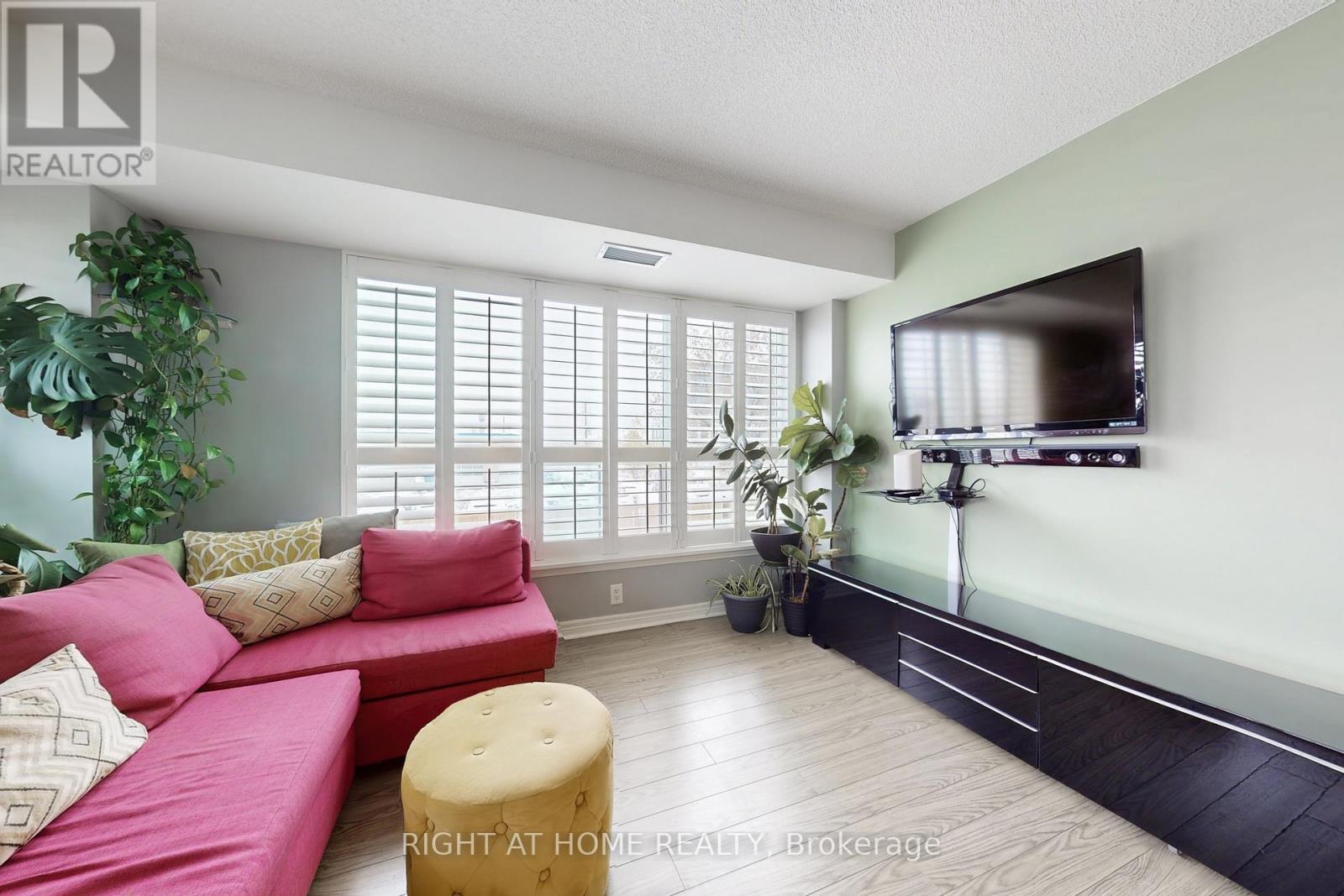 230 - 60 Fairfax Crescent, Toronto, Ontario  M1L 0E1 - Photo 11 - E12815292