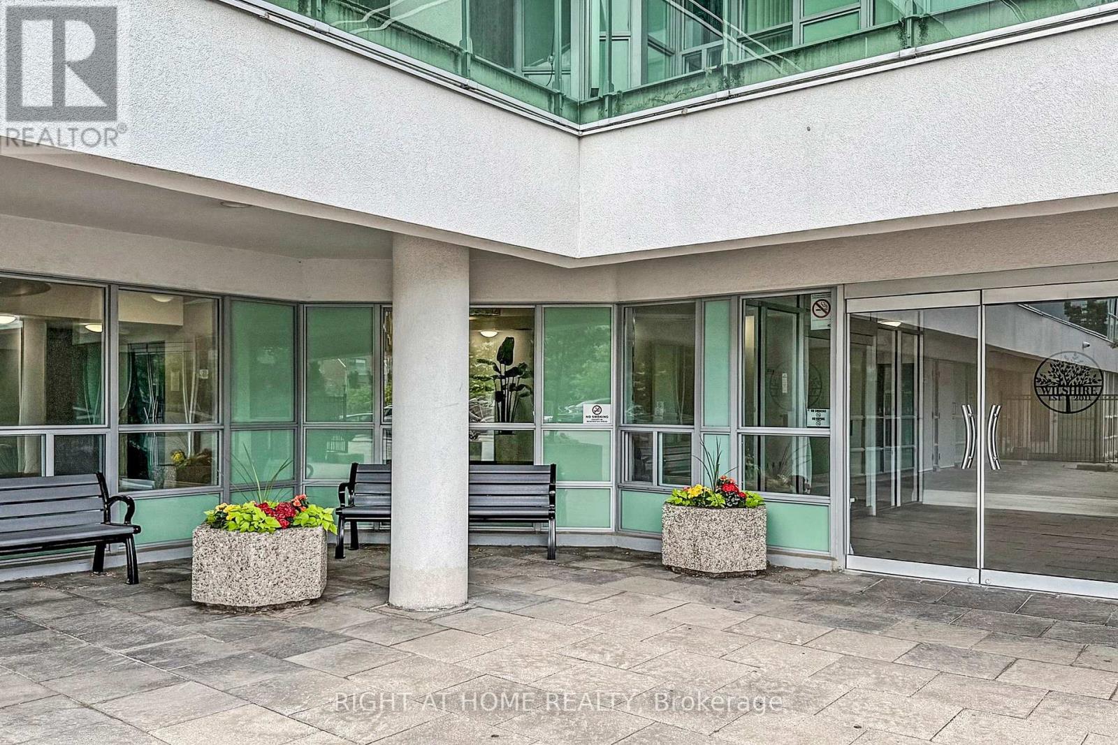 230 - 60 Fairfax Crescent, Toronto, Ontario  M1L 0E1 - Photo 3 - E12815292