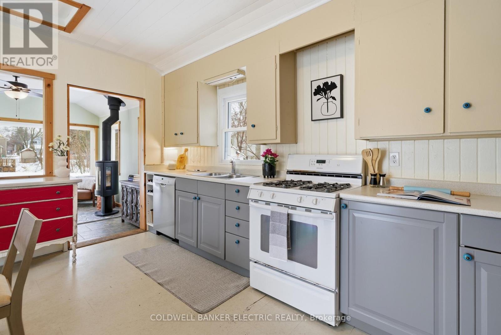 607 Armour Road, Peterborough, Ontario  K9H 1Z3 - Photo 18 - X12815360