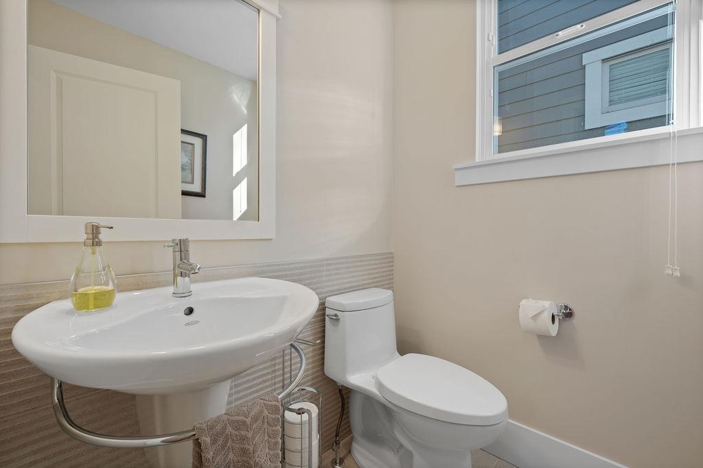 23043 Billy Brown Road, Langley, British Columbia  V1M 4G2 - Photo 11 - R3092784