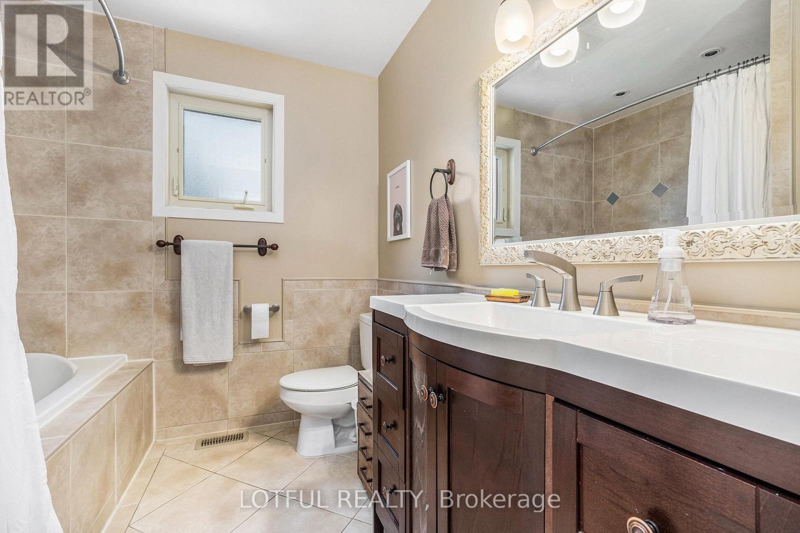 6118 Voyageur Drive, Ottawa, Ontario  K1C 2W3 - Photo 18 - X12815334