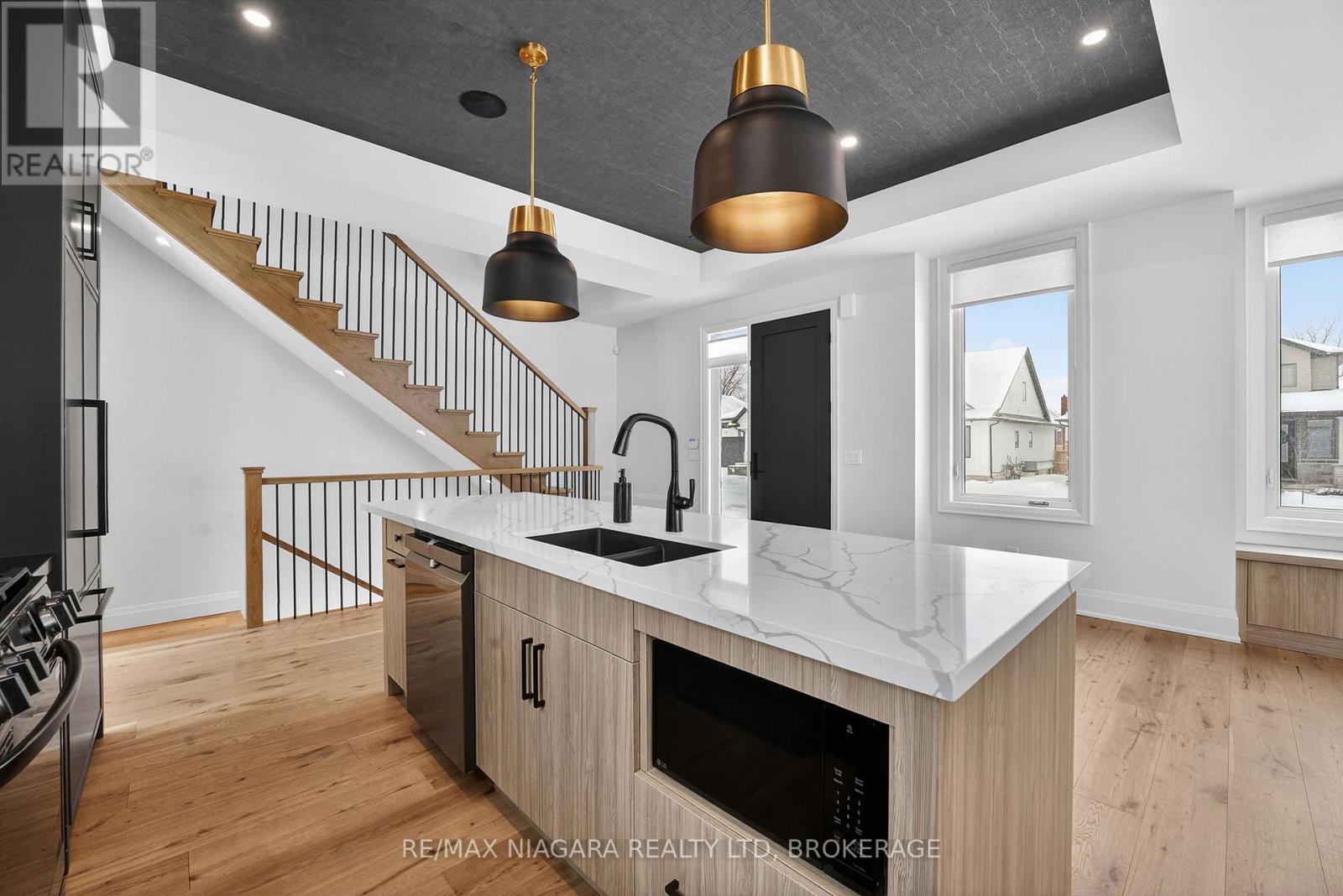 39 Ivy Crescent, Thorold, Ontario  L2V 4N9 - Photo 12 - X12815272