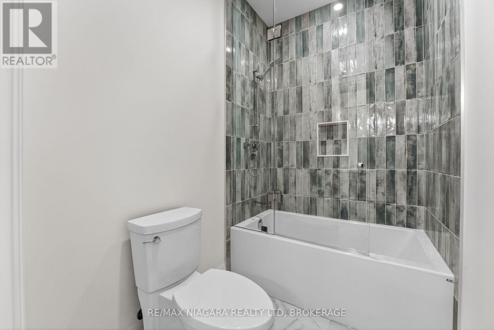 39 Ivy Crescent, Thorold, Ontario  L2V 4N9 - Photo 31 - X12815272