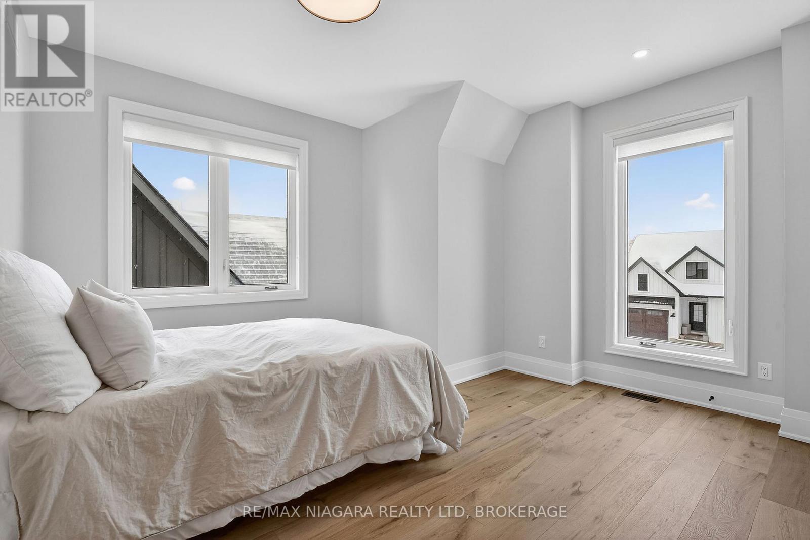 39 Ivy Crescent, Thorold, Ontario  L2V 4N9 - Photo 32 - X12815272