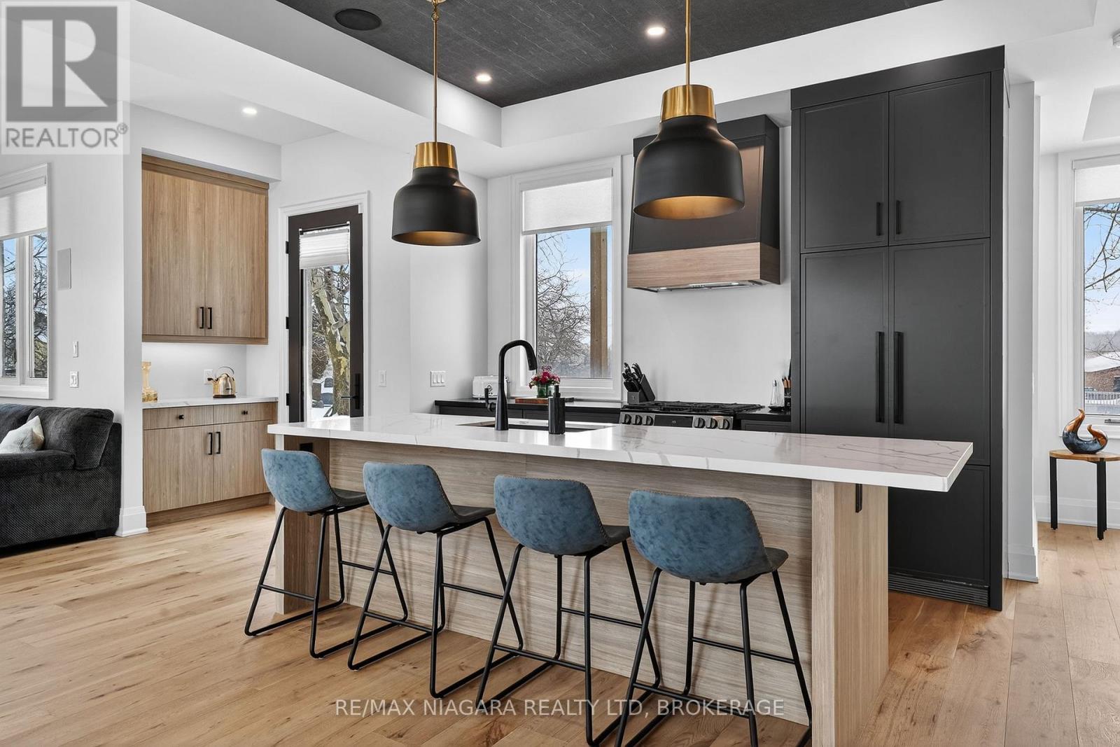 39 Ivy Crescent, Thorold, Ontario  L2V 4N9 - Photo 7 - X12815272