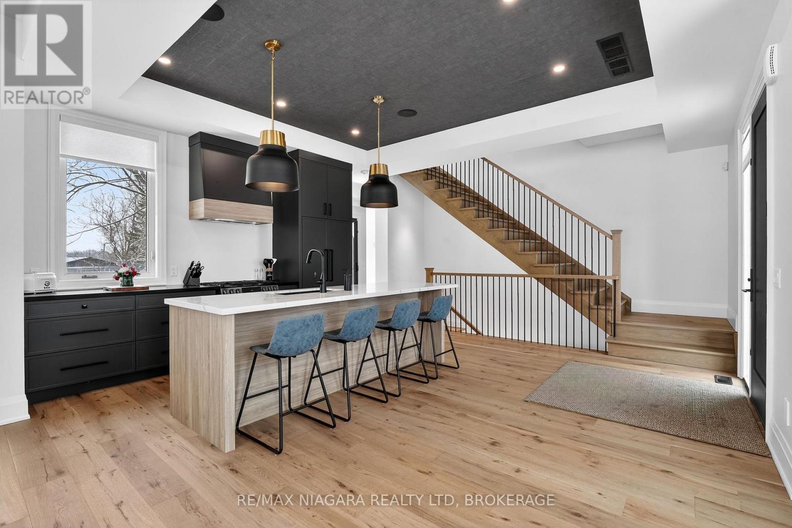 39 Ivy Crescent, Thorold, Ontario  L2V 4N9 - Photo 9 - X12815272