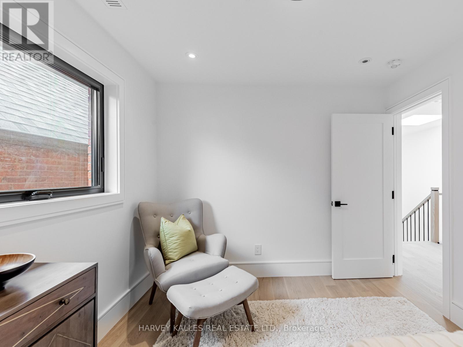 379 Winona Drive, Toronto, Ontario  M6C 3T4 - Photo 21 - C12720092